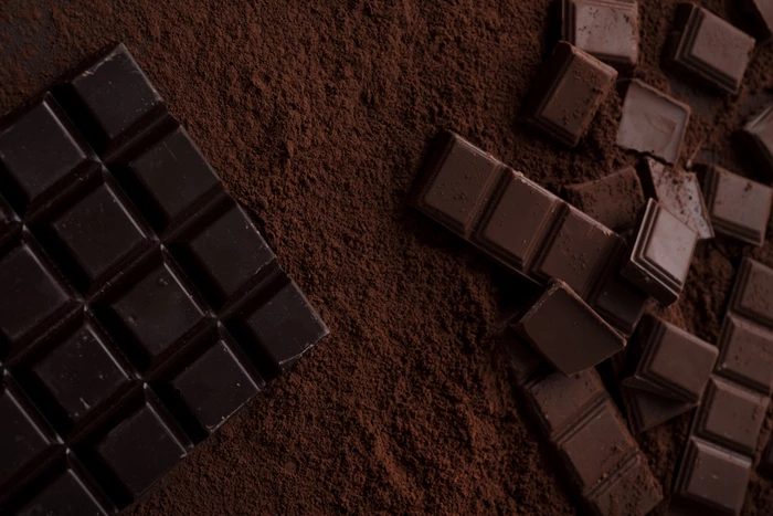 ارزش غذایی شکلات تلخ؛ خواصی که این شکلات را به کام ما شیرین می‌کند