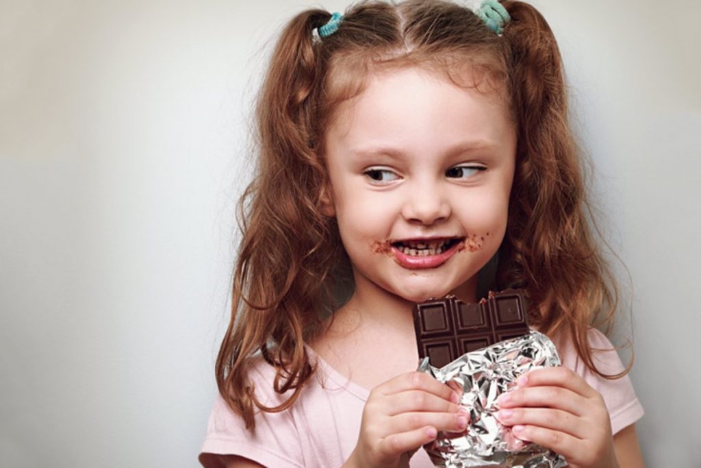 فواید شکلات برای کودکان