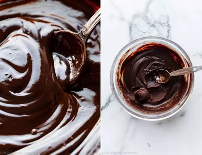 طبق طرز تهیه شکلات لاکچری باید مواد را  کاملا با هم مخلوط کرد تا غلظت خوبی به‌دست آورند.